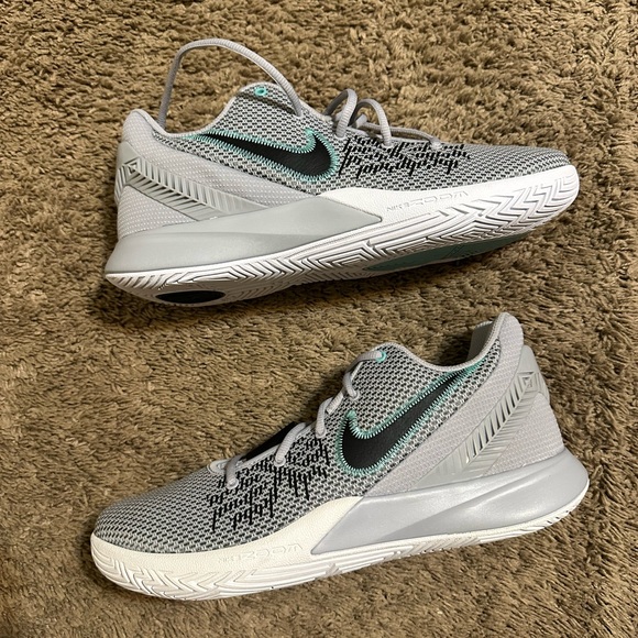Vintage Nike Kyrie flytrap 2 “cool grey” 00s size 11.5 - Picture 7 of 10